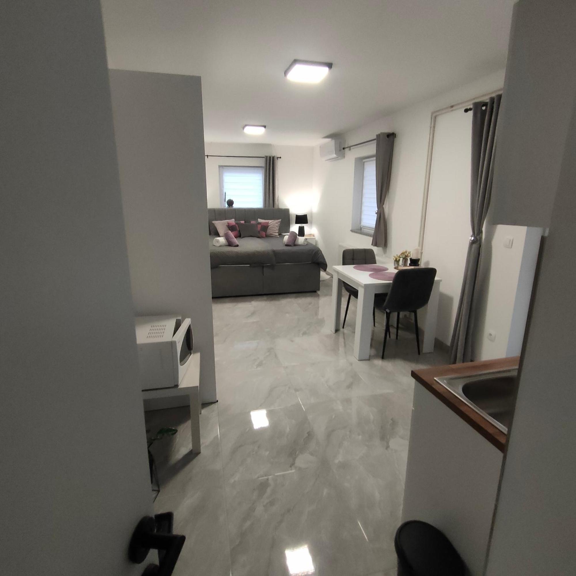 Apartmani Sun & Moon Bjelovar Bagian luar foto