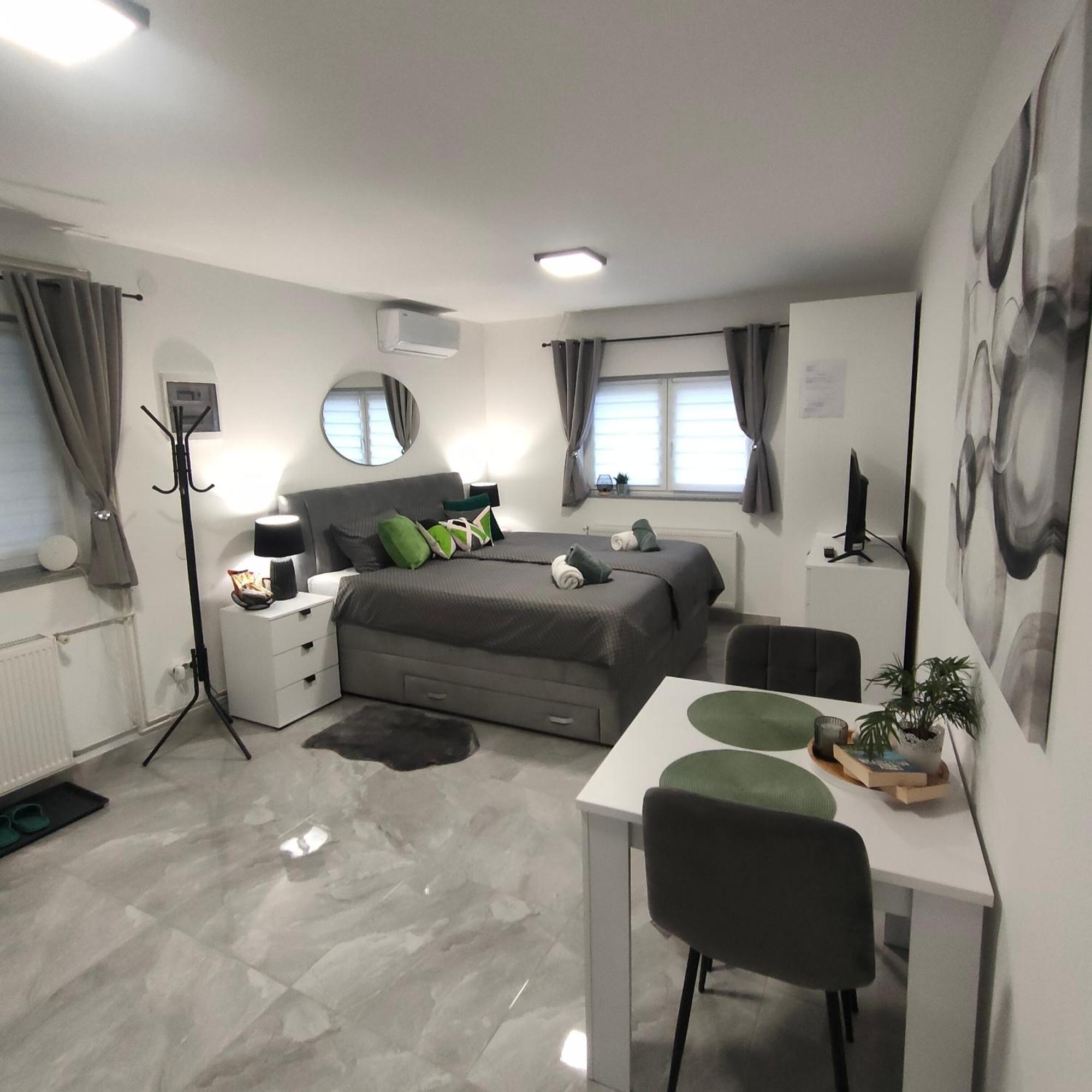 Apartmani Sun & Moon Bjelovar Bagian luar foto